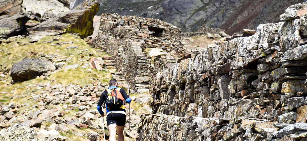“Passeggiando lungo la storia”: tra forti e gallerie il Tonale punta sul trekking culturale